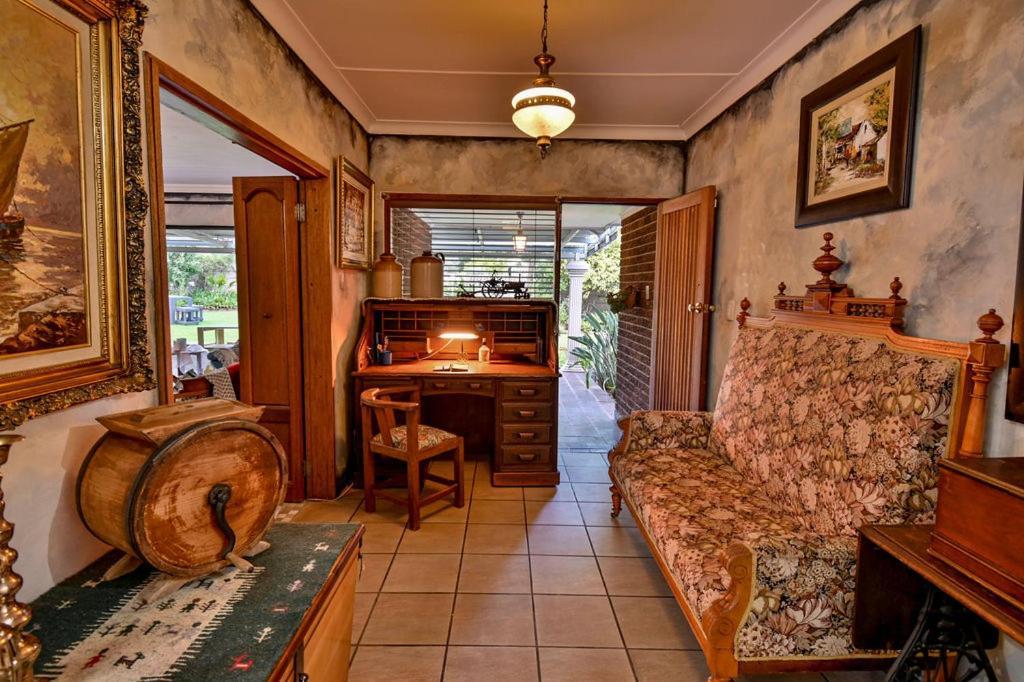 Iszis Guest House Bloemfontein Exterior foto